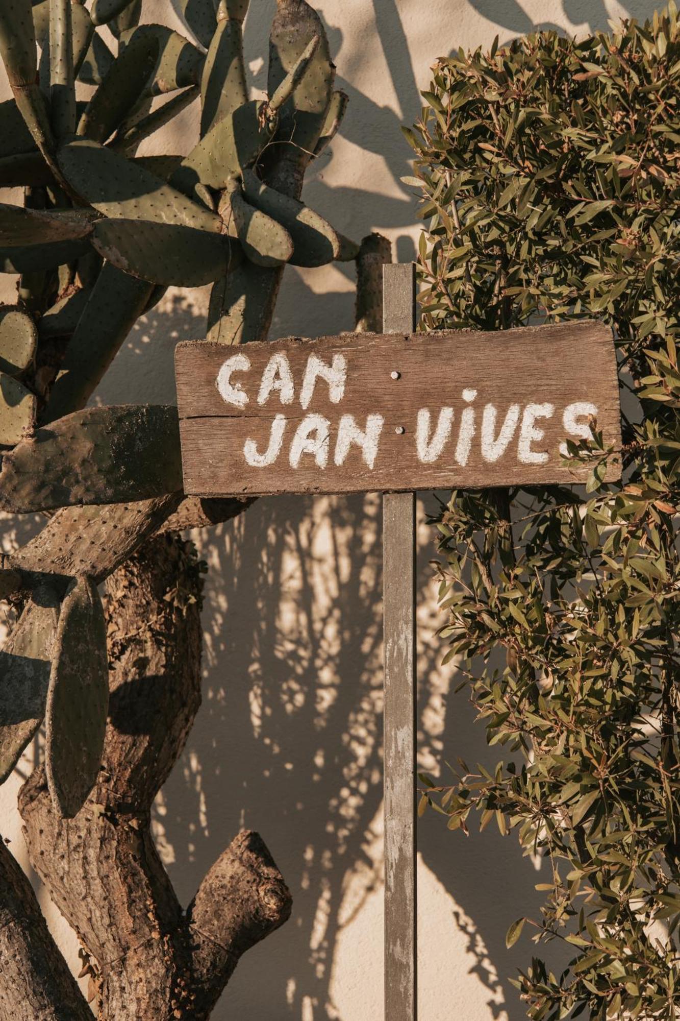 Can Jan Vives Vidreres Εξωτερικό φωτογραφία